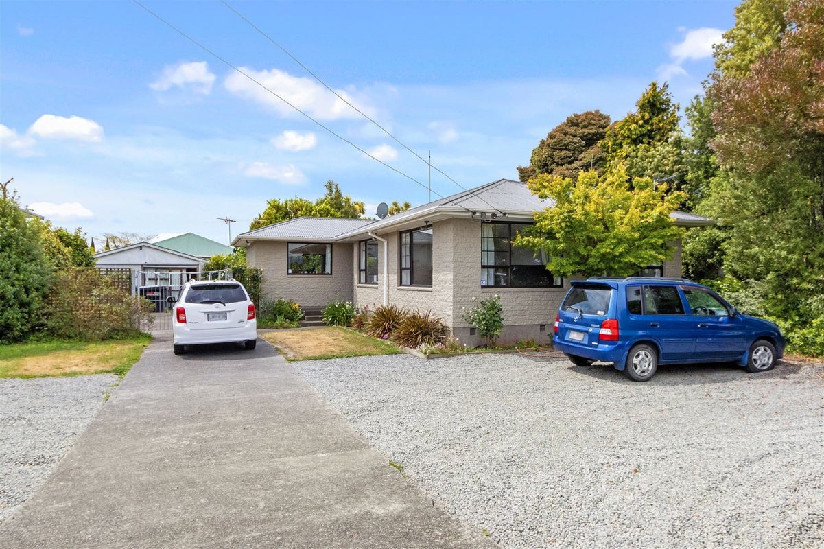 238 Lake Terrace Road, Shirley, Christchurch - Carousel 1