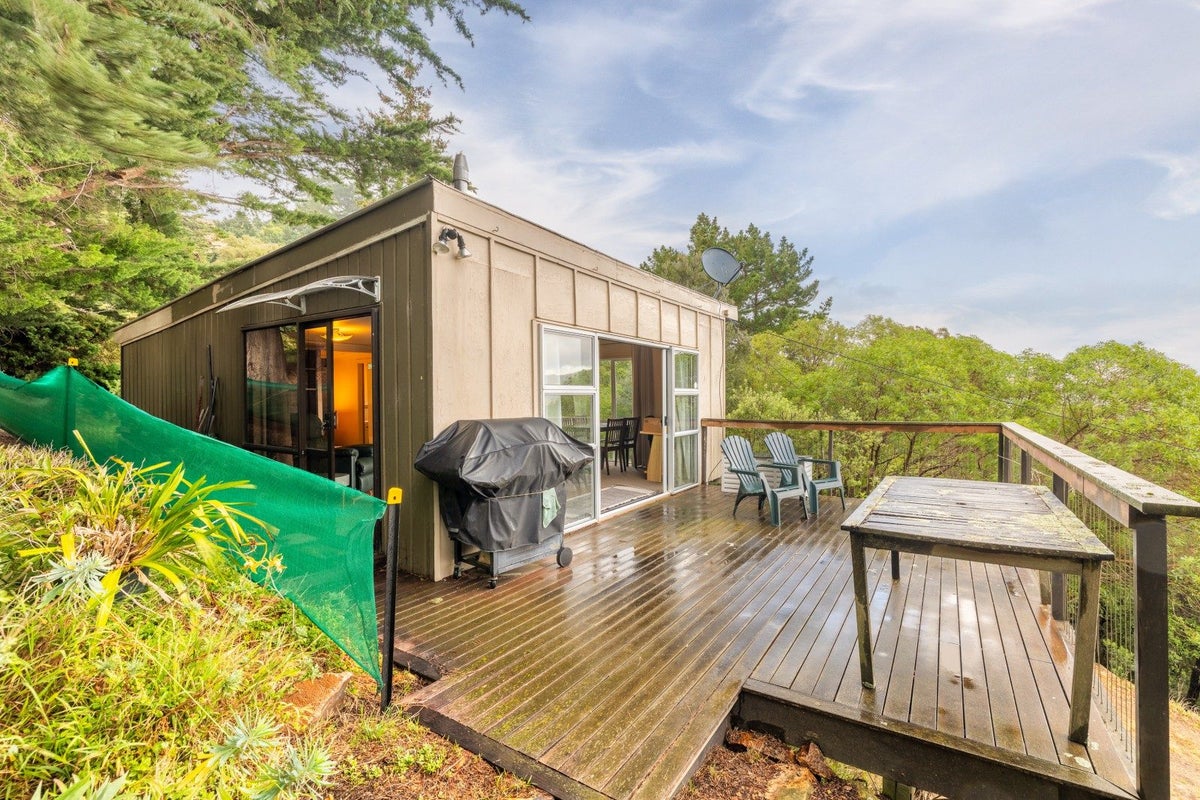 56 Bayview Road, Charteris Bay, Governors Bay - Carousel 1