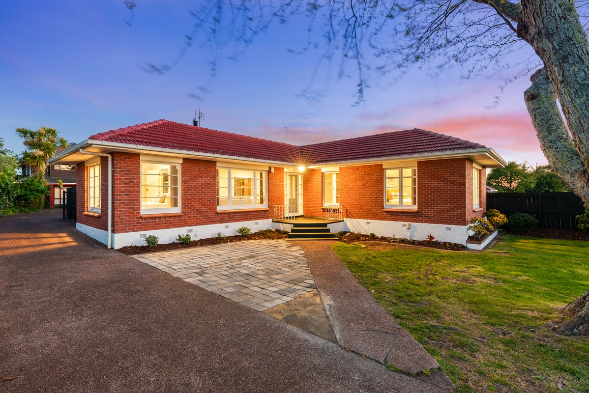 12 Watson Place, Papatoetoe, Auckland - Carousel 2