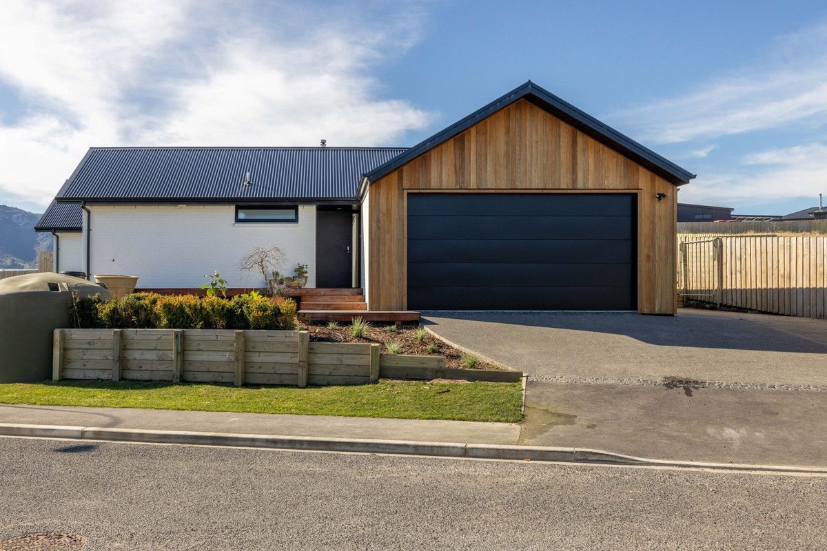 23 Muriwai Drive, Diamond Harbour, Lyttelton - Carousel 1