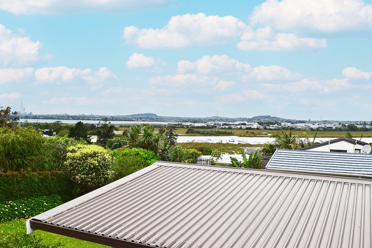 26 Jaemont Avenue, Te Atatu South, Auckland - Carousel 29