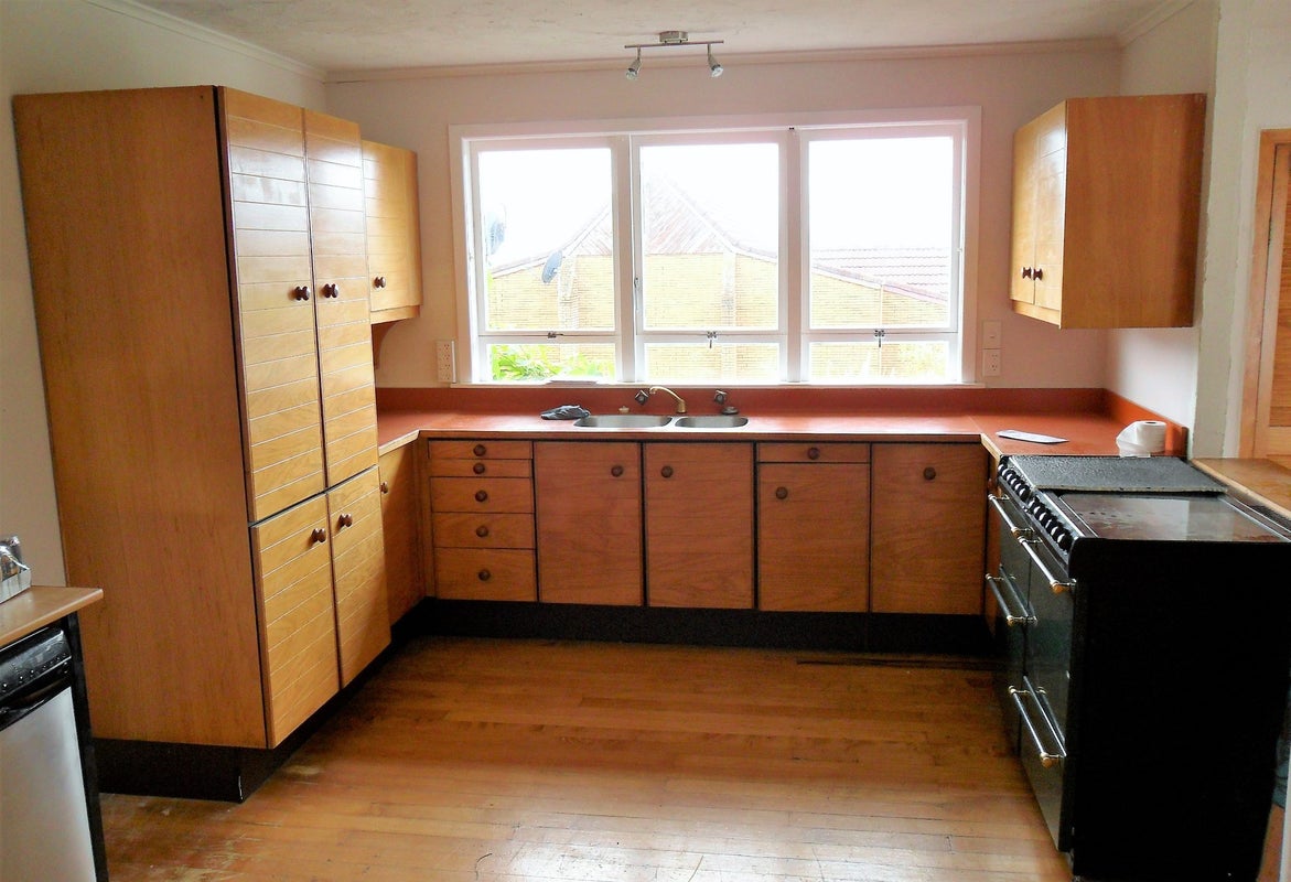 2 Boler Place, New Lynn, Auckland - Carousel 2