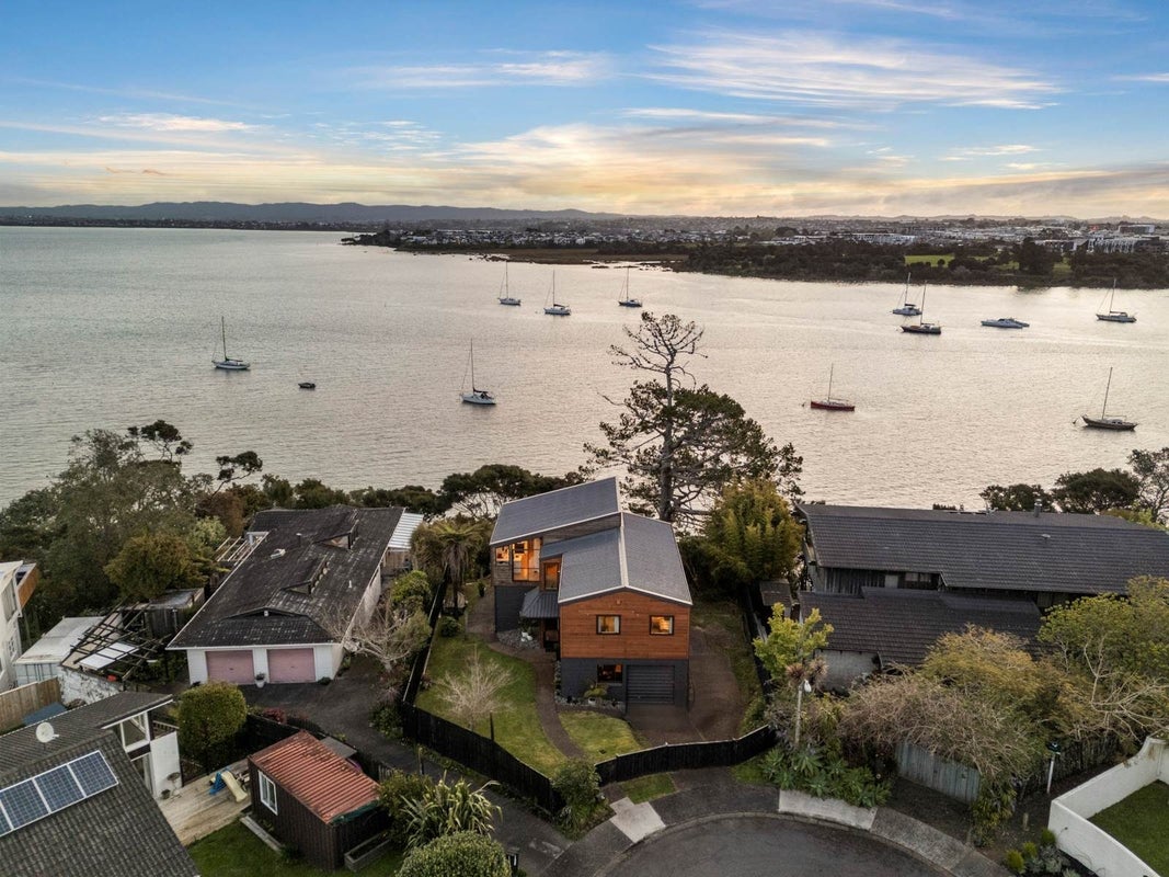 130 Aeroview Drive, Beach Haven, Auckland - Carousel 2