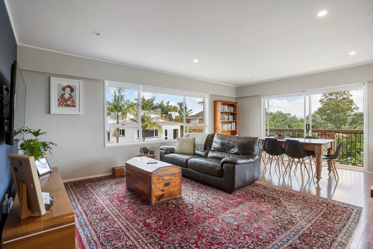 12 Waianiwa Place, Blockhouse Bay, Auckland - Carousel 2