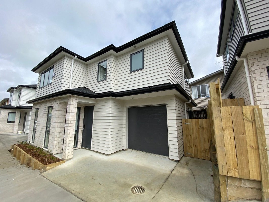 1/37 Waterloo Street, Howick, Auckland - Carousel 1