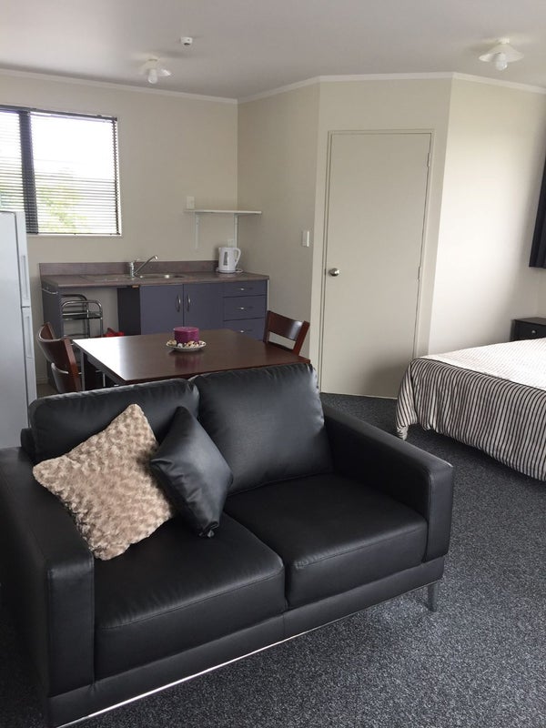 23 Jones Crescent, Melville, Hamilton - Carousel 2