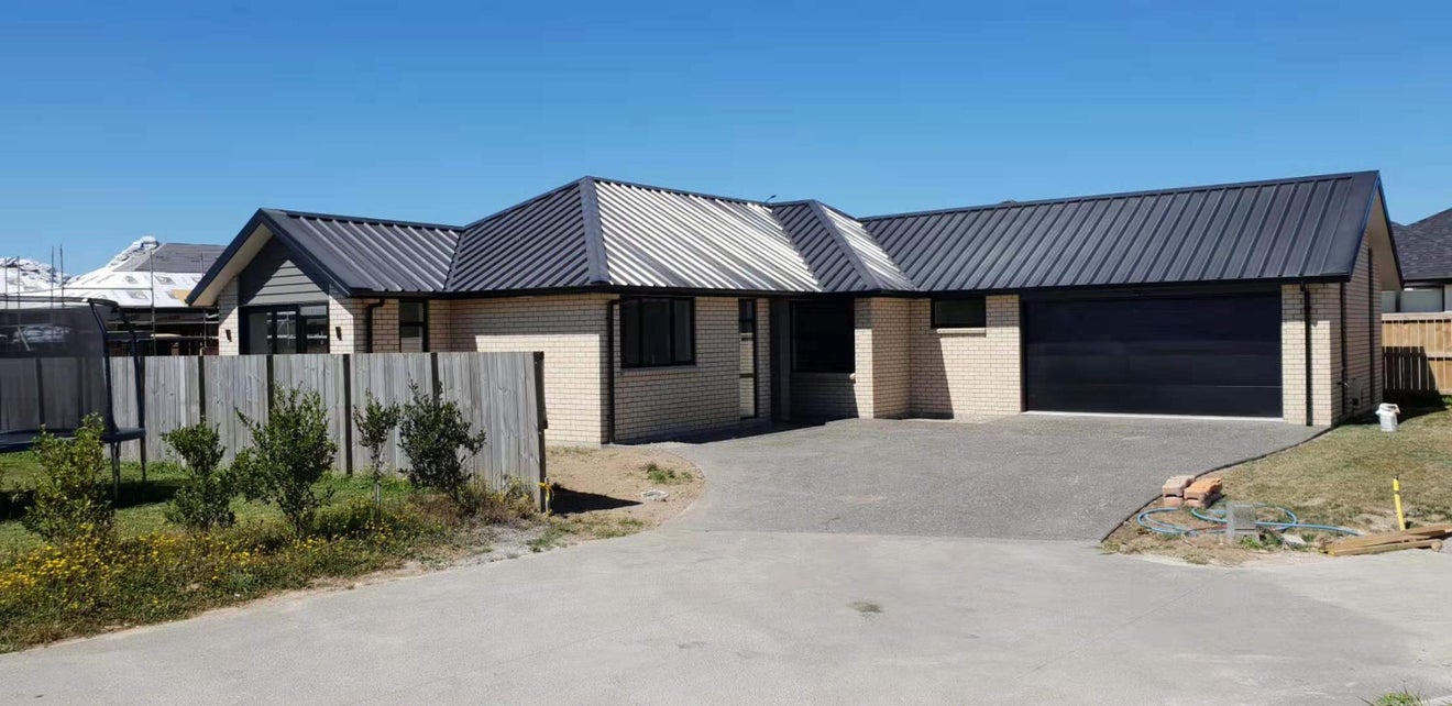 7 Brioti Lane, Flagstaff, Hamilton - Carousel 1