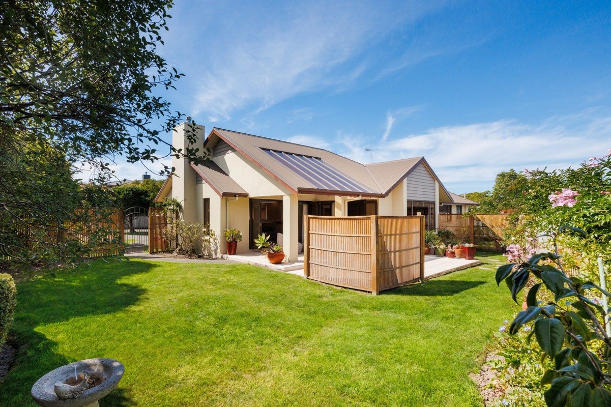 14 Masefield Terrace, Kelvin Grove, Palmerston North - Carousel 29