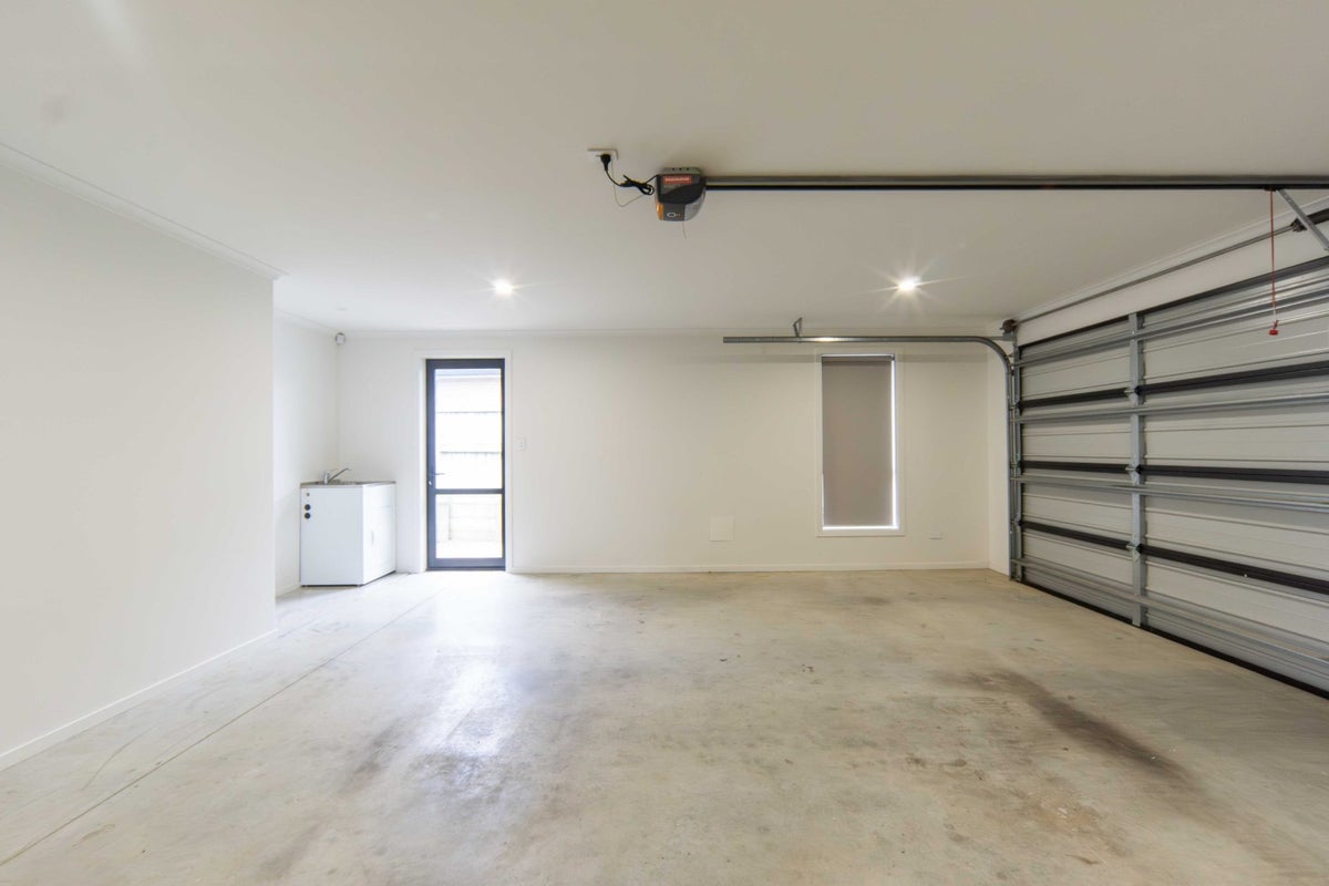 25 Cabourne Drive, Glenview, Hamilton - Carousel 18