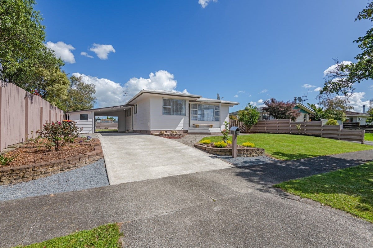 20 Dunk Place, Milson, Palmerston North - Carousel 2