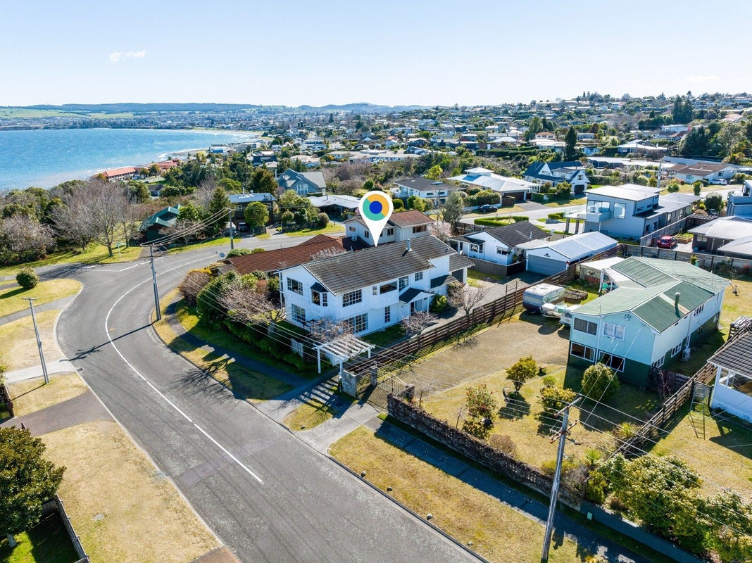 4 Ingle Avenue, Waipahihi, Taupo - Carousel 17