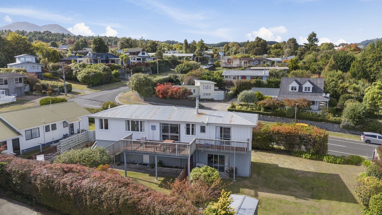 1 Richmond Avenue, Richmond Heights, Taupo - Carousel 22