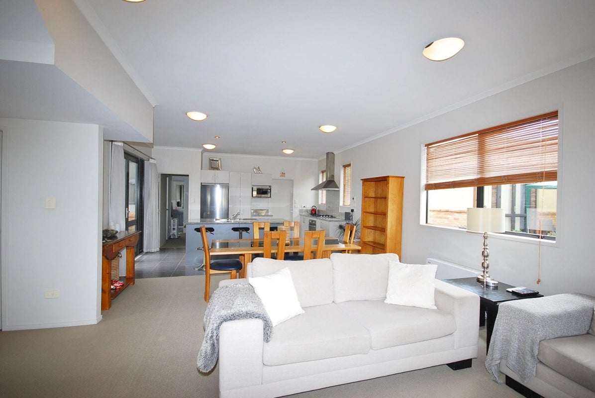 22 Greenbough Lane, Greenhithe, Auckland - Carousel 2
