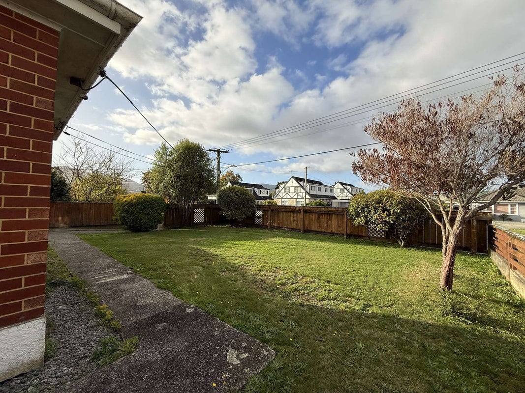 14 John Street, Trentham, Upper Hutt - Carousel 19