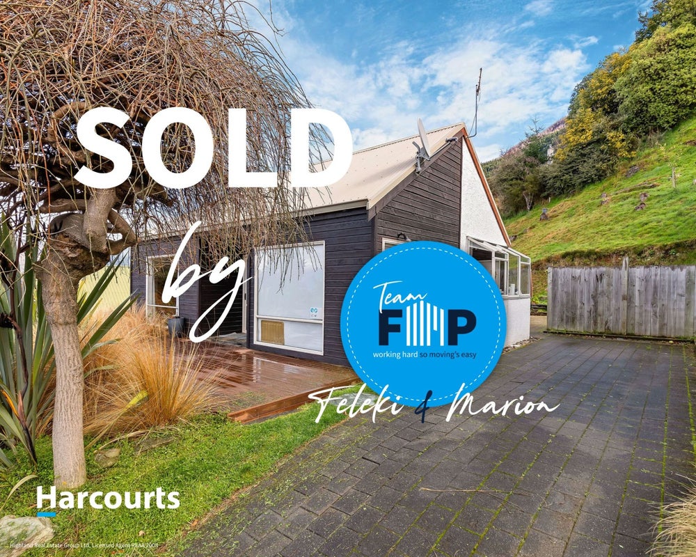 18 Greenstone Place, Fernhill, Queenstown - Carousel 1