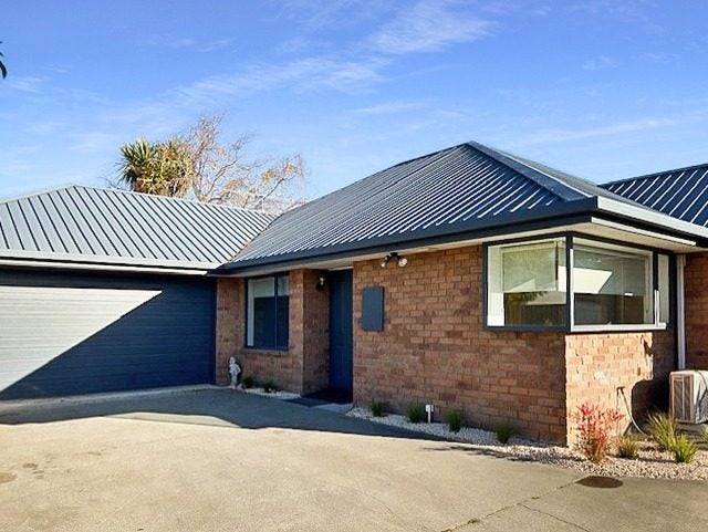 401 Selwyn Street, Addington, Christchurch - Carousel 1