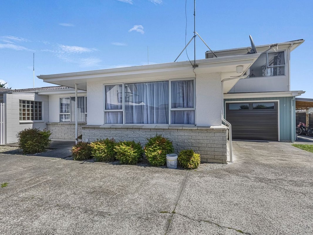 3/11 Chester Street, Taradale, Napier - Carousel 1