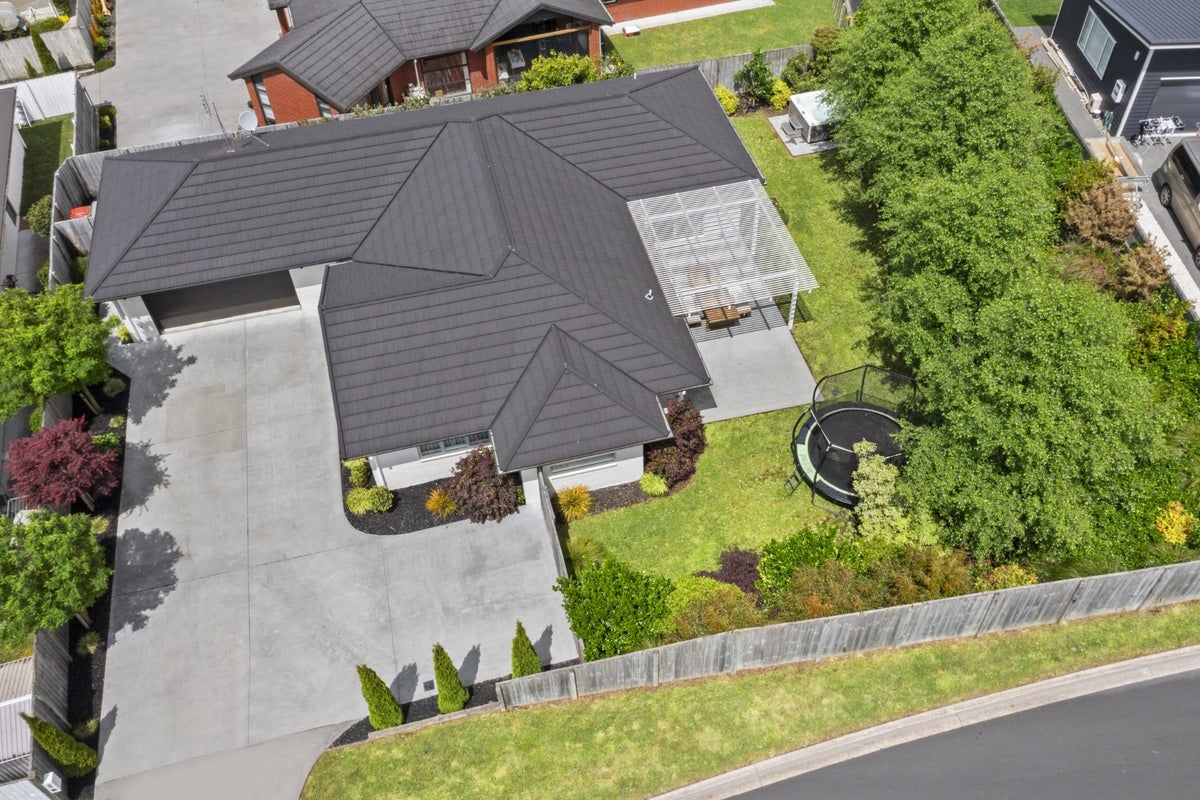 7 Sylvester Crescent, Flagstaff, Hamilton - Carousel 25