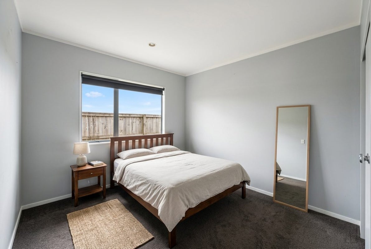 5 Universal Drive, Henderson, Auckland - Carousel 2