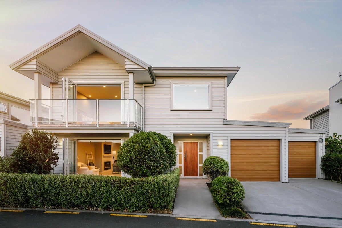 4 Tucker Close, Leamington, Cambridge - Carousel 1