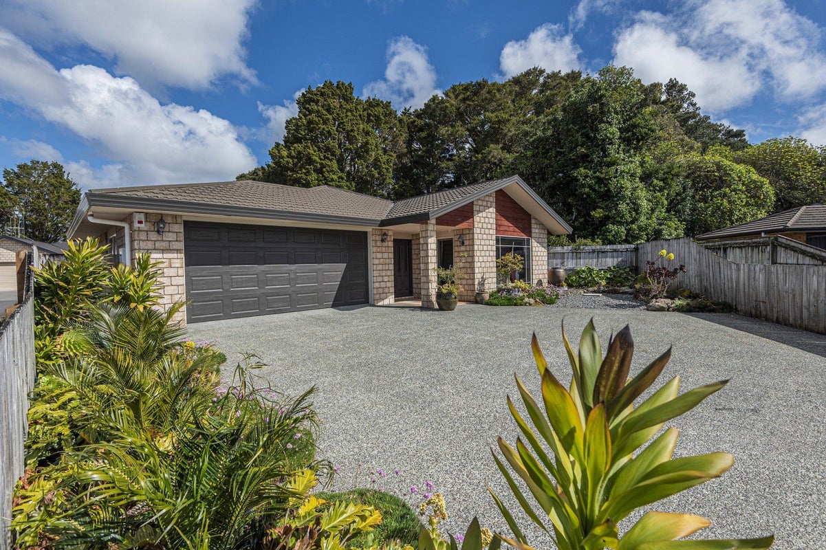 10 Sequoia Place, Kamo, Whangarei - Carousel 1