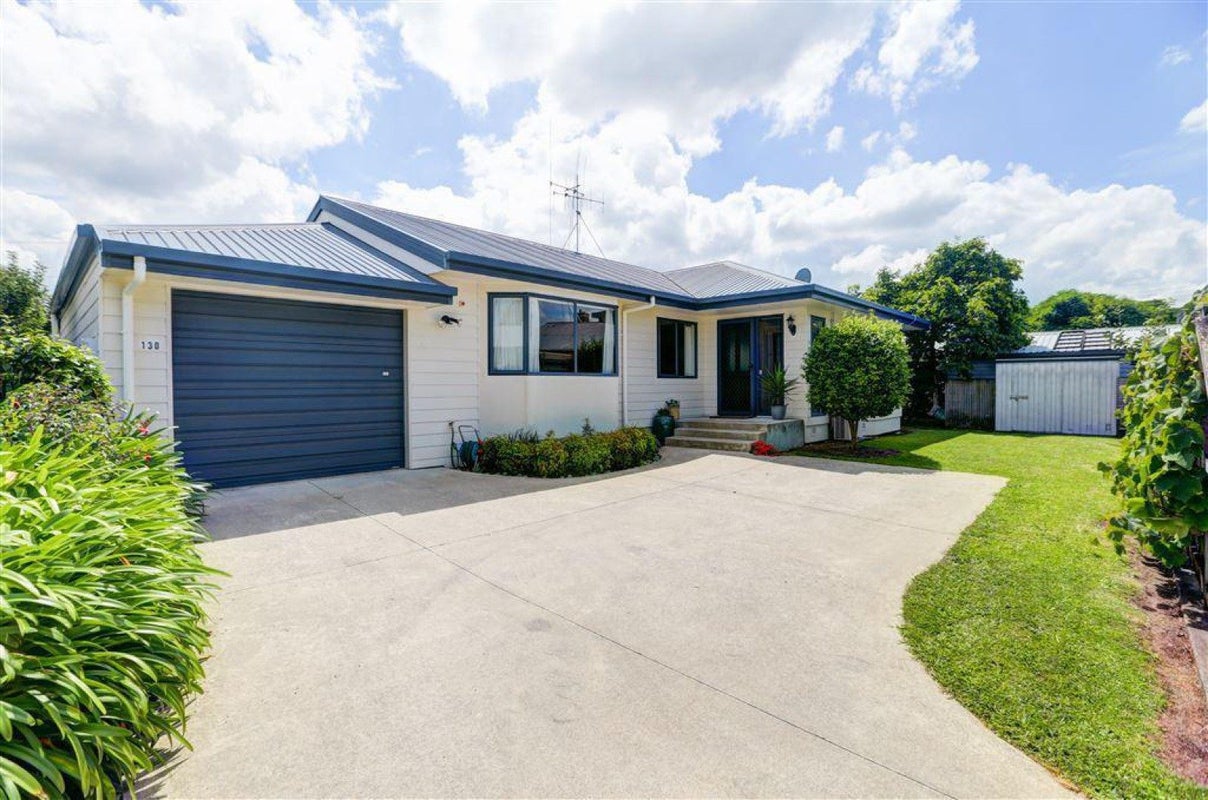 130 Forest Lake Road, Forest Lake, Hamilton - Carousel 1