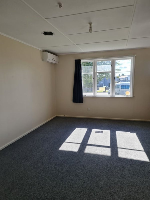 44 Bright Crescent, Maraenui, Napier - Carousel 2
