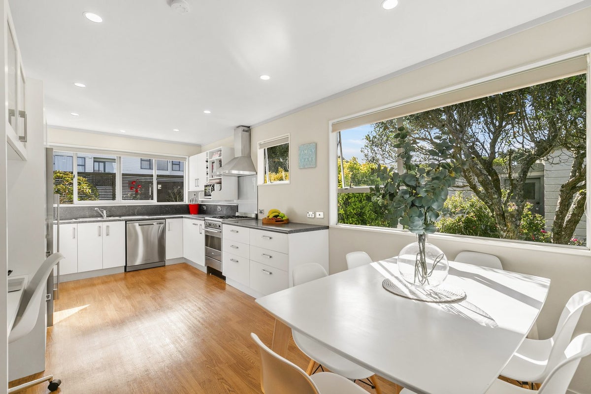 20 Old Coach Road, Johnsonville, Wellington - Carousel 2