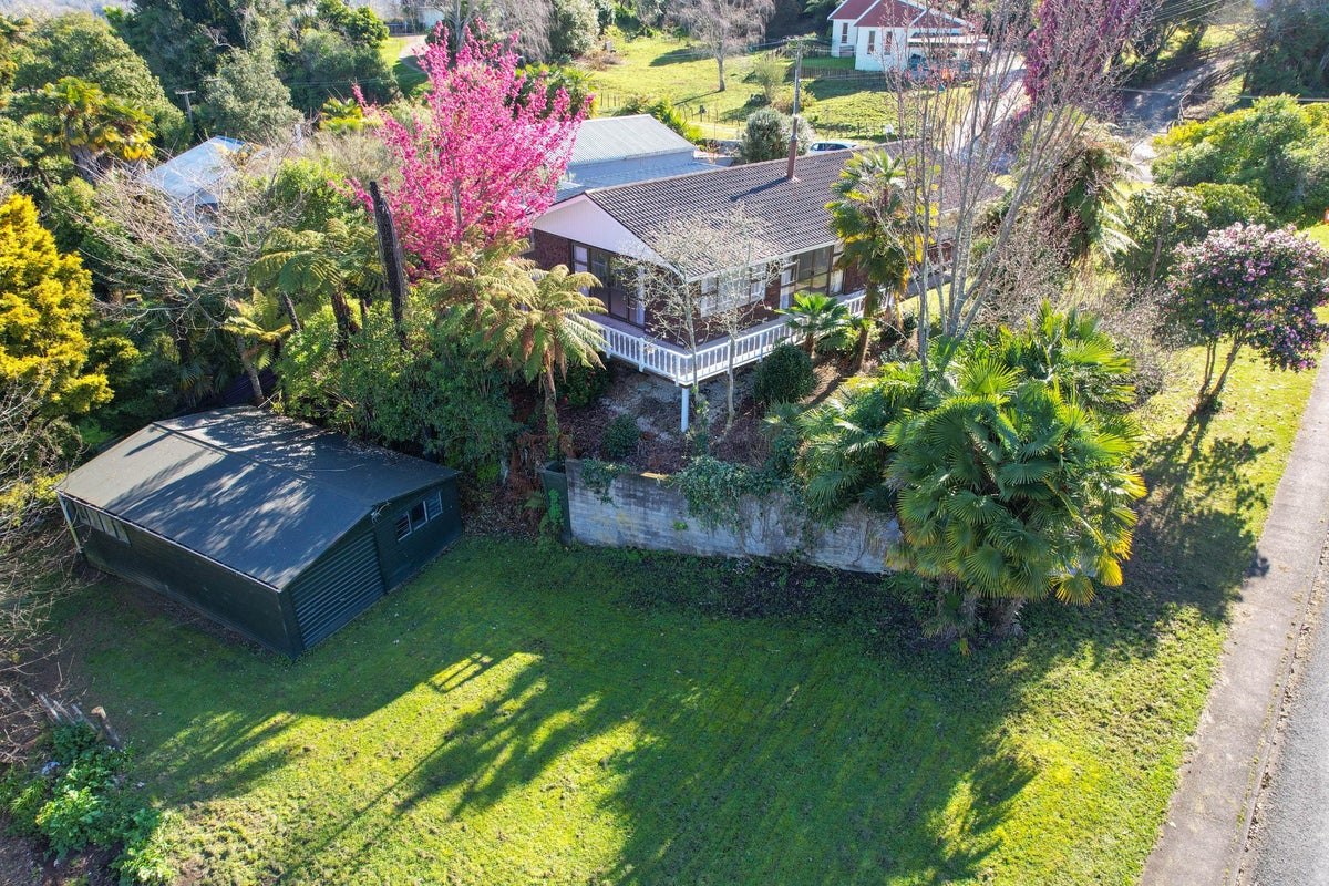 76 Mangarino Street, Te Kuiti - Carousel 1
