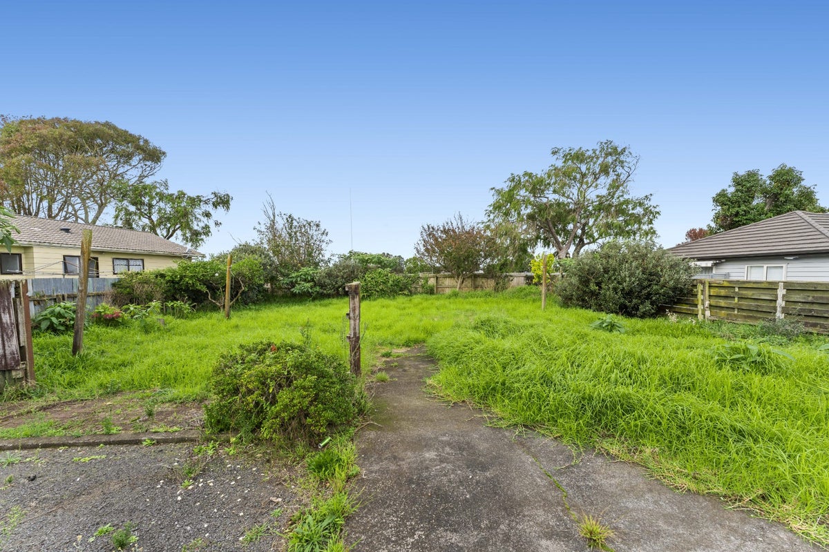 42 Earlsworth Road, Mangere East, Auckland - Carousel 10