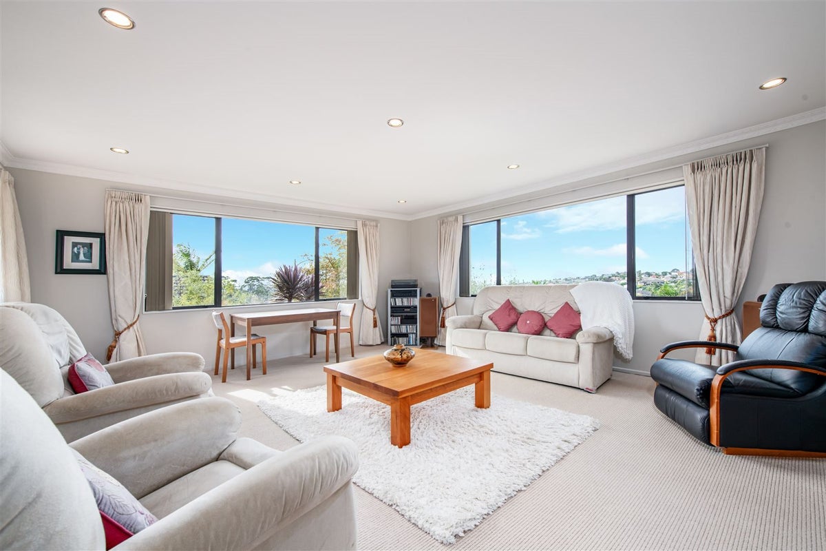 34 Sapperton Drive, Henderson, Auckland - Carousel 2