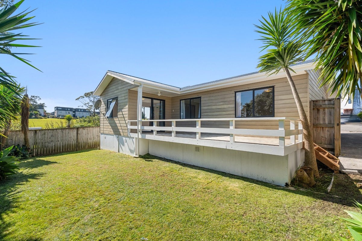 1/1663 Great North Road, Avondale, Auckland - Carousel 1