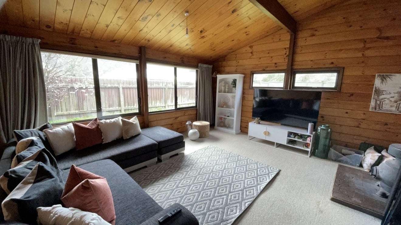 63 Gemstone Drive, Birchville, Upper Hutt - Carousel 2