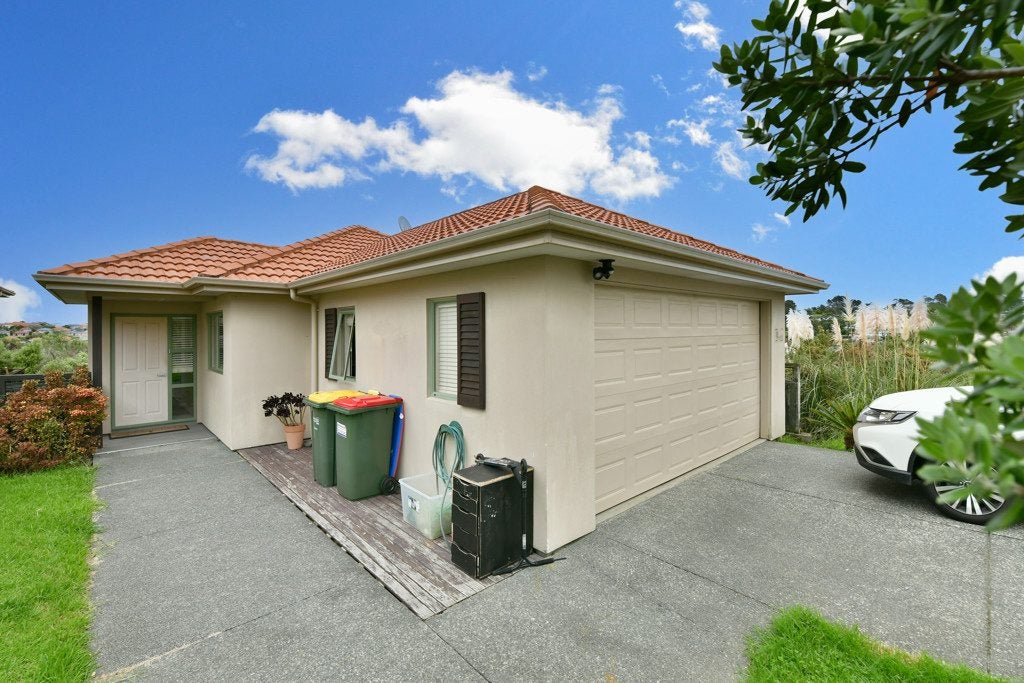 16 Midshipman Court, Gulf Harbour, Whangaparaoa - Carousel 2