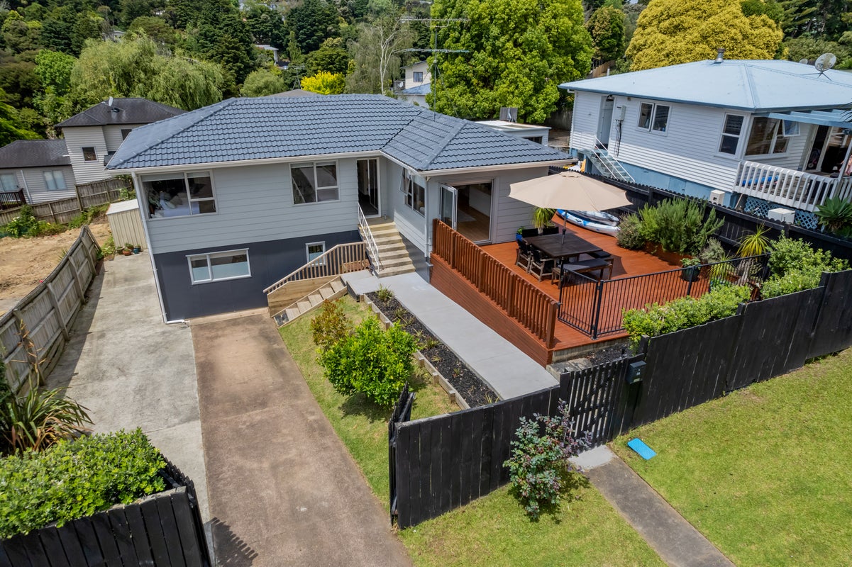 64 Vandeleur Avenue, Birkdale, Auckland - Carousel 2