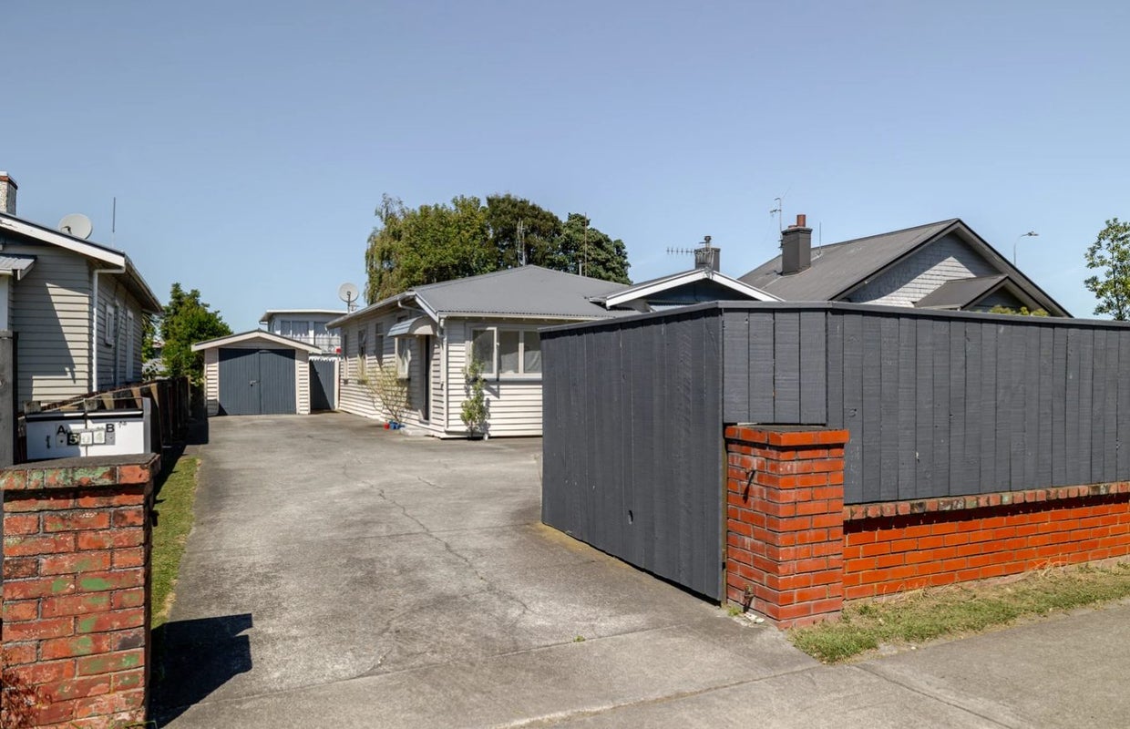 504 Tremaine Avenue, Takaro, Palmerston North - Carousel 1