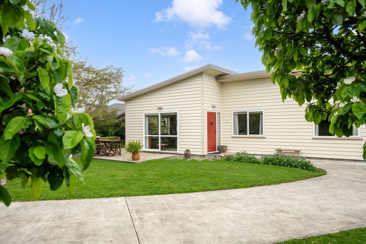 11 Gimson Street, Masterton, Masterton, Wellington - Carousel 2