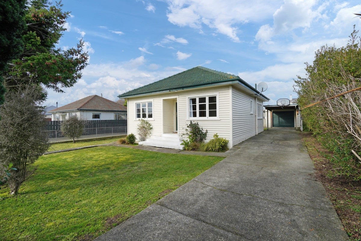 137 Centre Street, Heidelberg, Invercargill - Carousel 1
