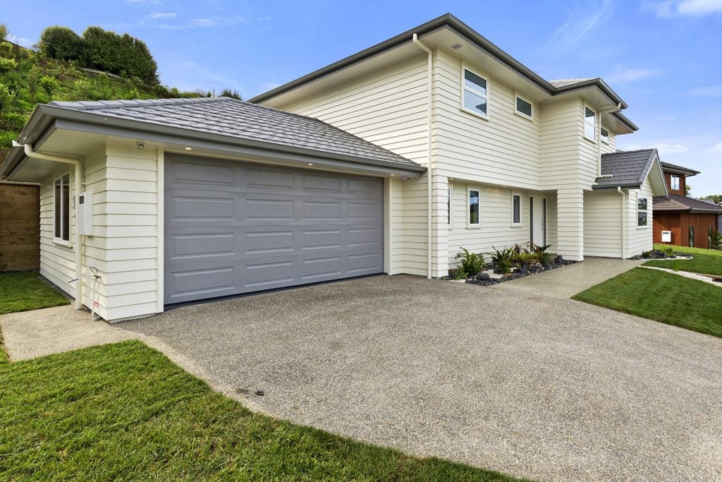 14 Orchard Way, Bethlehem, Tauranga - Carousel 2