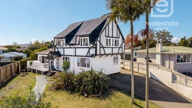 10 Goodwin Drive, Rosehill, Papakura - Carousel 1