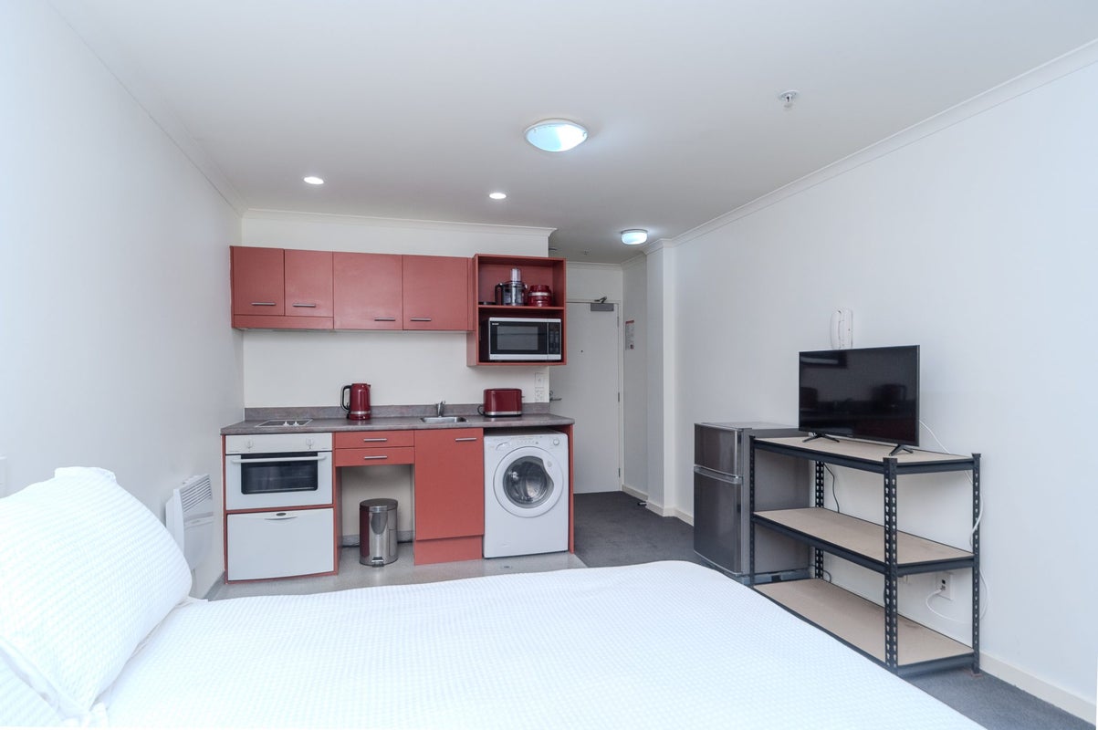 204/5 Aitken Street, Thorndon, Wellington - Carousel 1