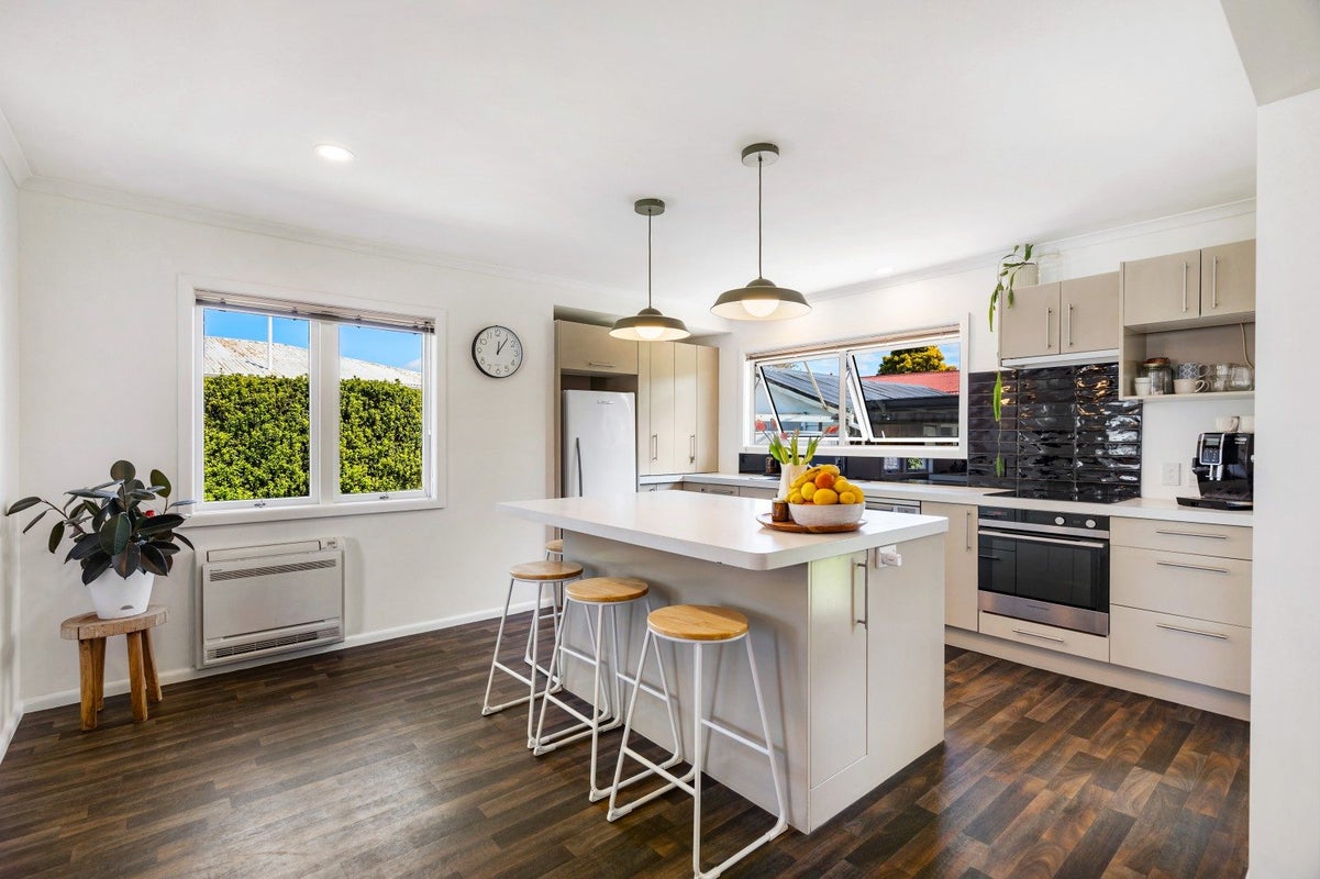 211 Lumsden Road, Akina, Hastings - Carousel 2