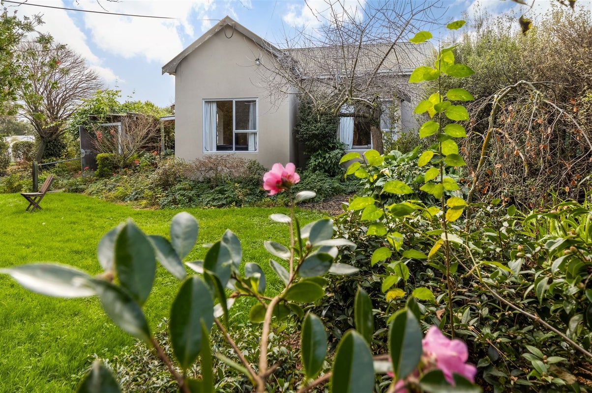 24 Vickerman Street, Grovetown, Blenheim - Carousel 2