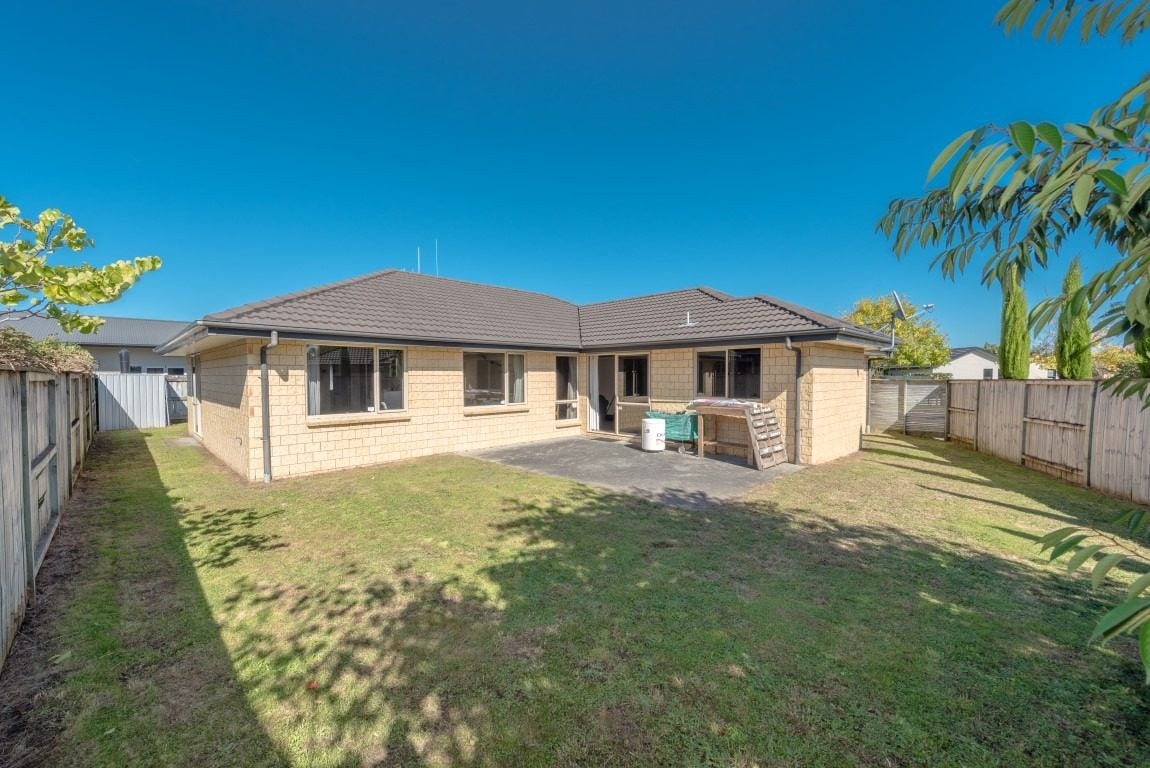 11 Ravenscourt Place, Huntington, Hamilton - Carousel 2