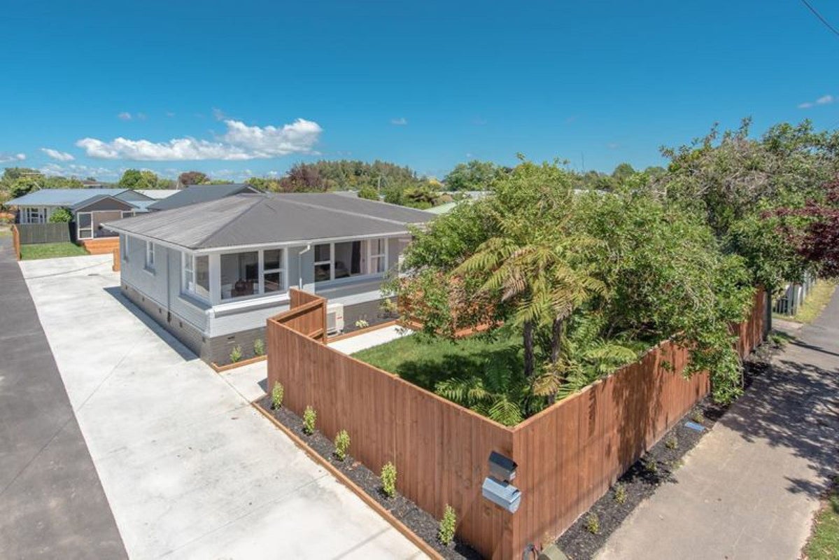 26 Carrington Avenue, Hillcrest, Hamilton - Carousel 1