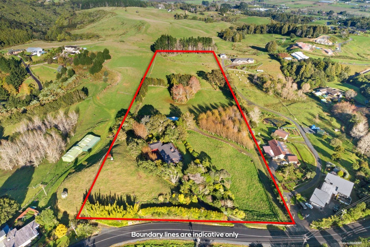721 Ponga Road, Papakura - Carousel 1