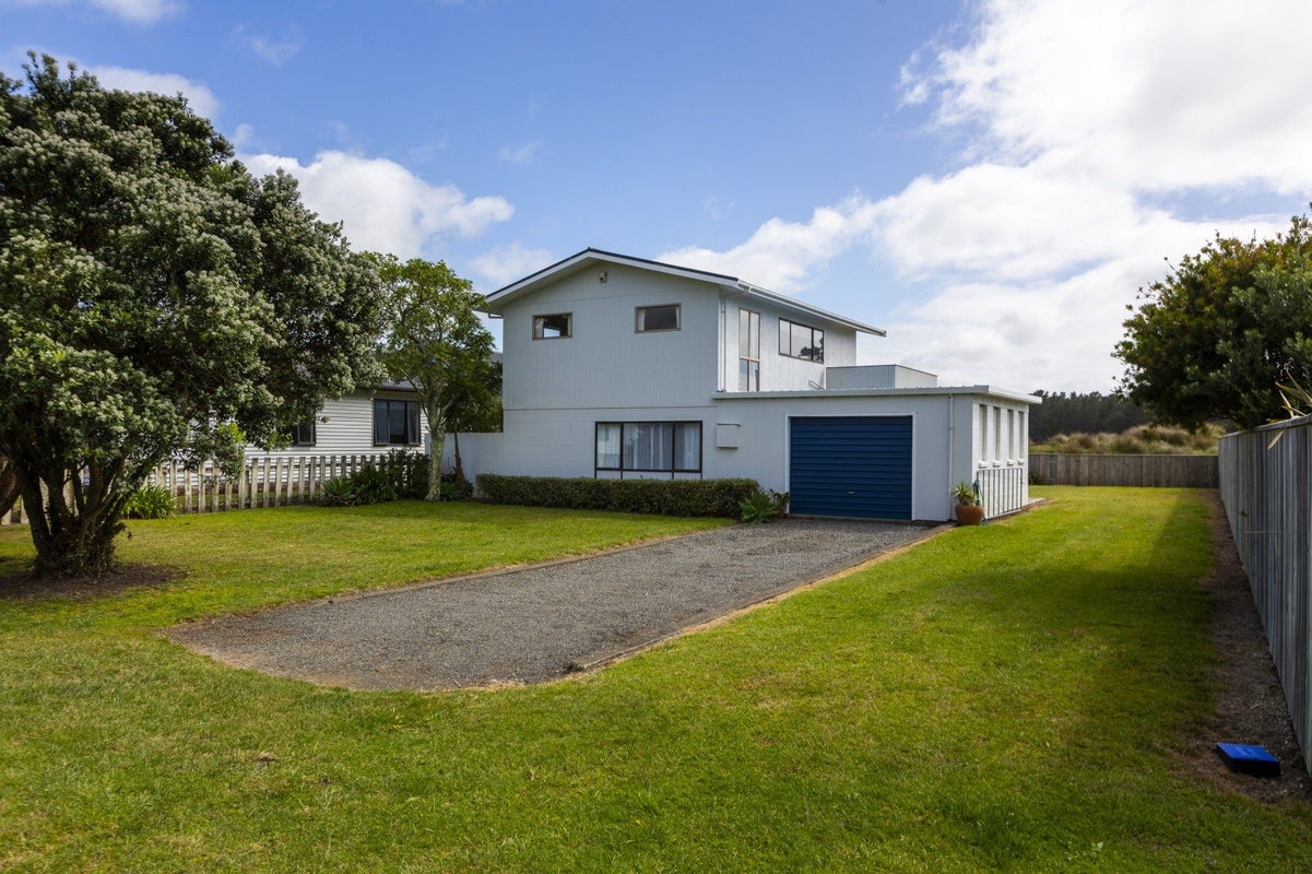 14 Puketauhinu Place, Porangahau - Carousel 19