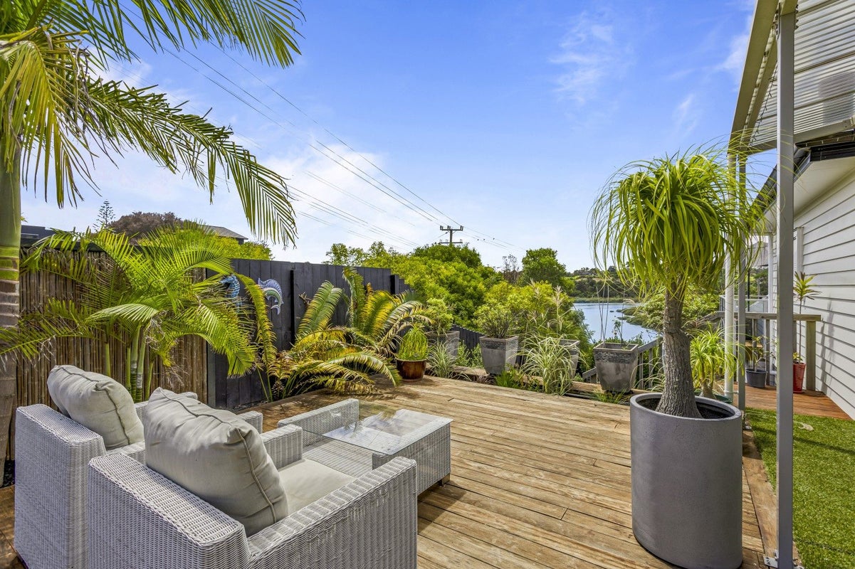 9 Tauwaka Crescent, Riverhead, Riverhead - Carousel 2