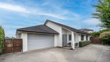 6 Brancott Place, Flat Bush, Auckland - Carousel 1