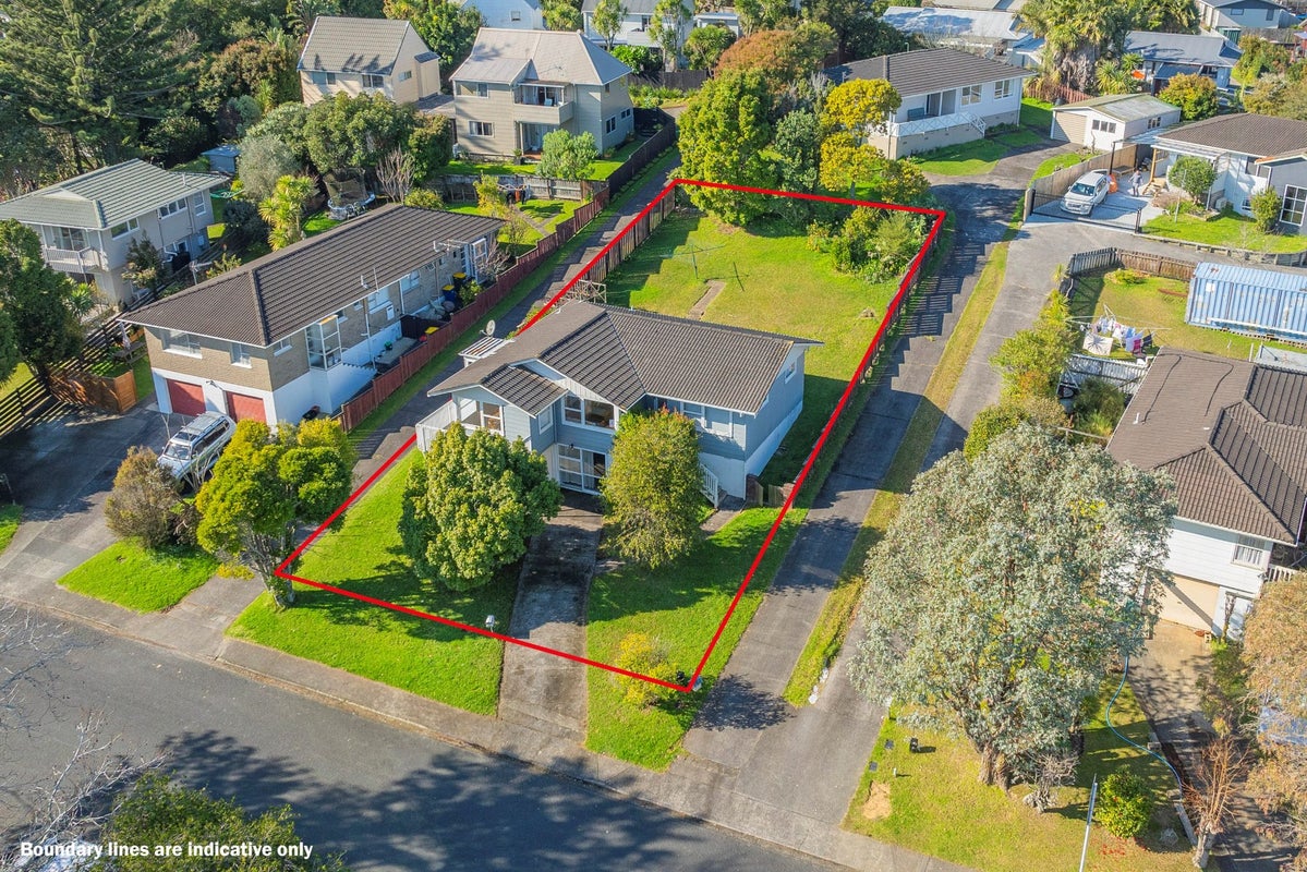 14 Tamahere Drive, Glenfield, Auckland - Carousel 1
